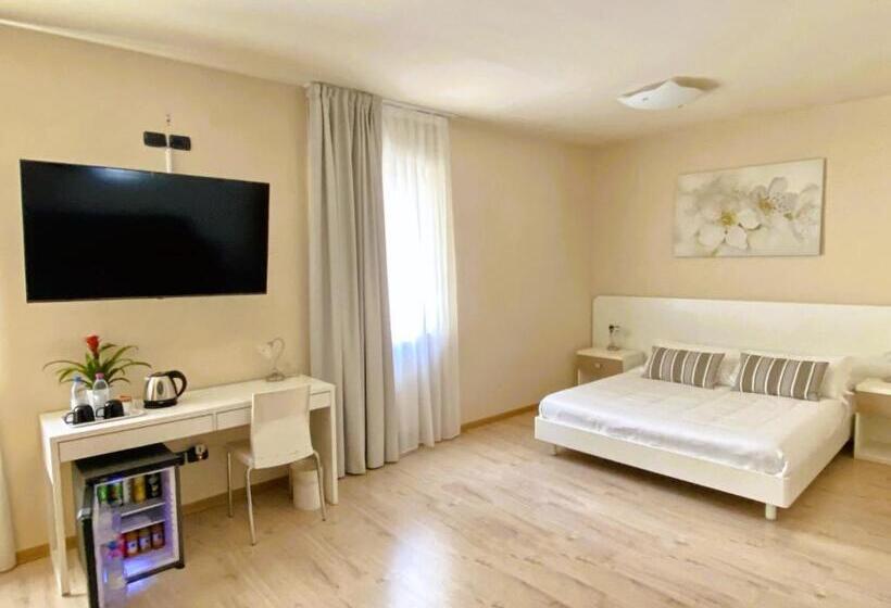 ジュニアスイート, Alle Porte