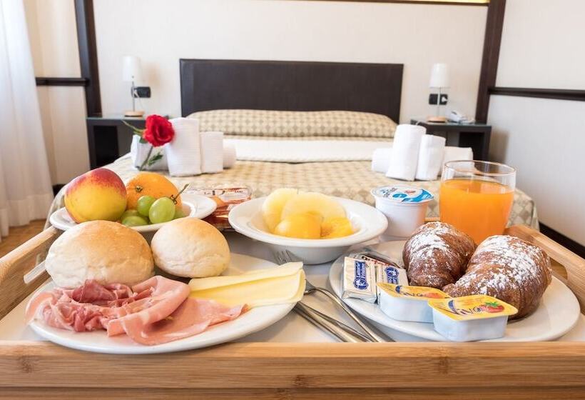 חדר סטנדרט, Astoria