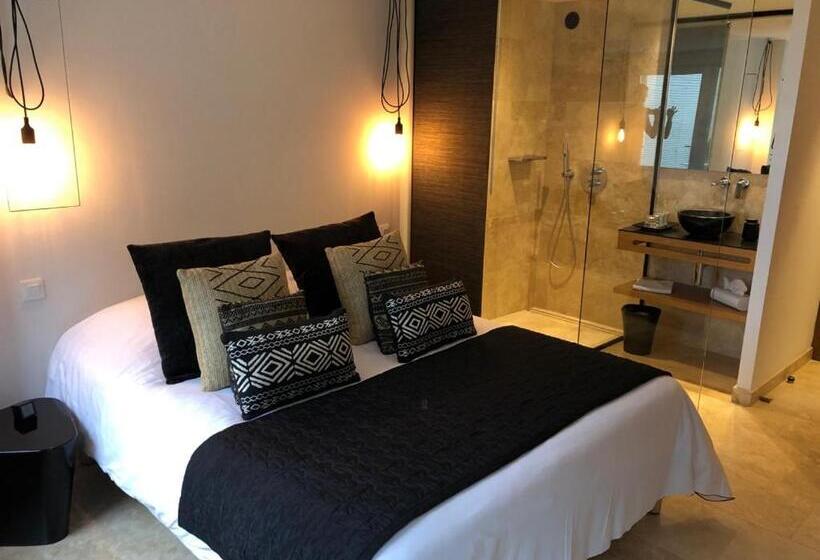 חדר סטנדרט, Aux 13 Arches