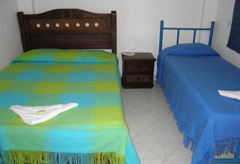 スタンダードトリプルルーム, Blanco Mar