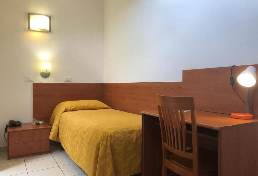 Quarto standart individual, Eden