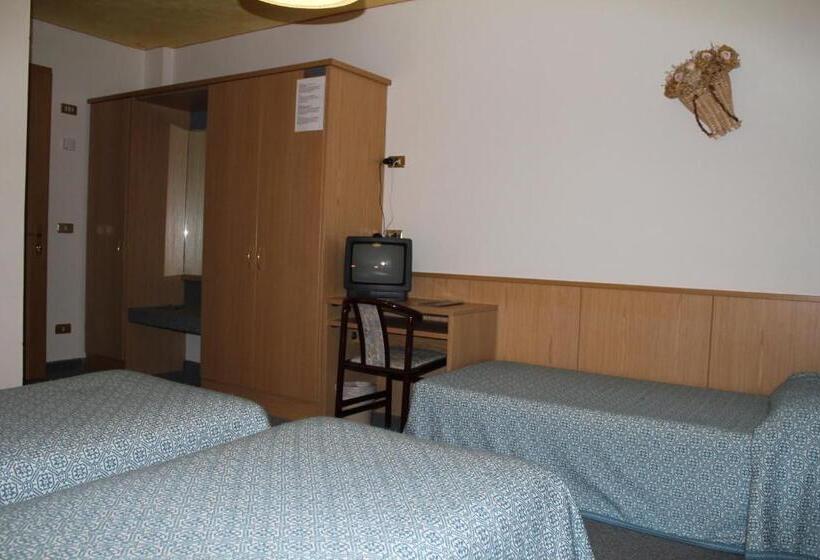 Номер Стандарт Трехместный, Garni Ongaro