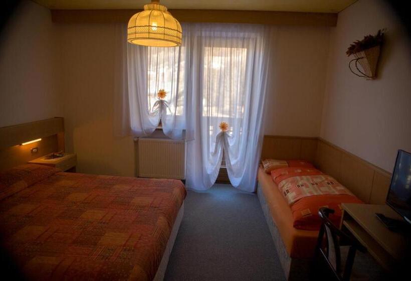 Номер Стандарт Трехместный, Garni Ongaro