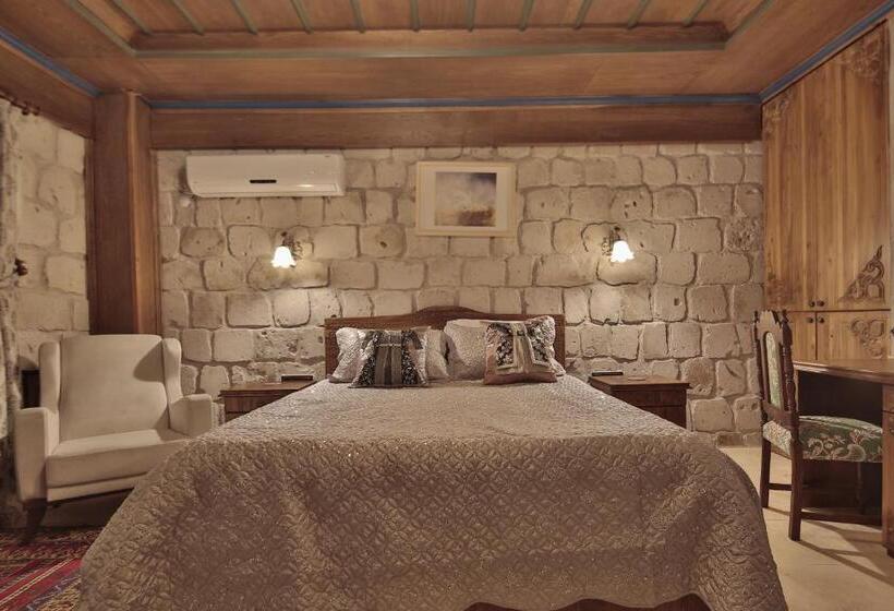 デラックスルーム, Guzide Cave