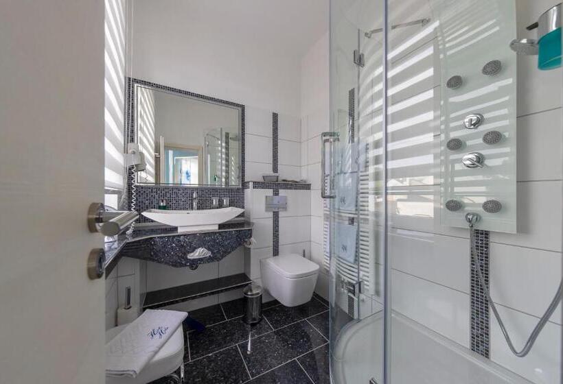 Номер Superior, Höhn