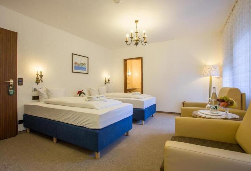 Quarto Estandar com Sacada, Hirsch