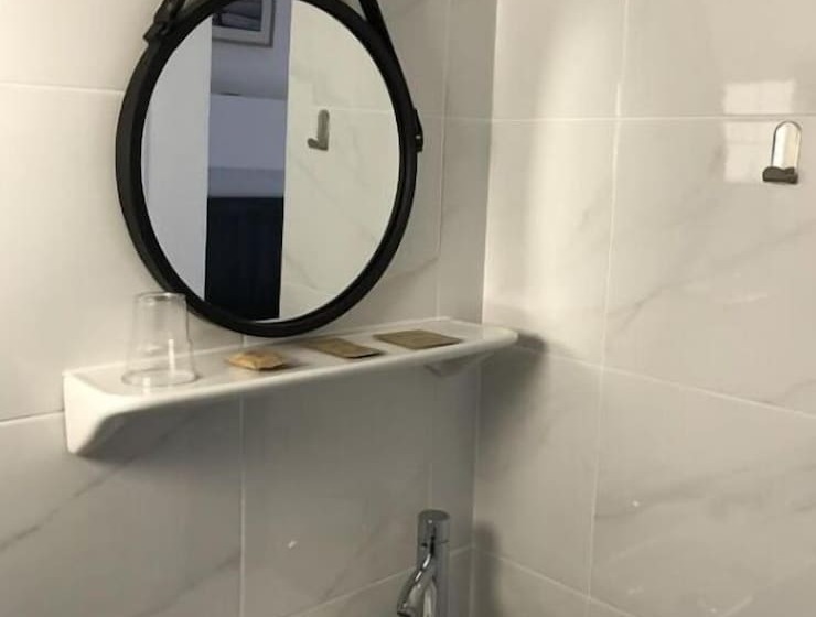 غرفة قياسية, Hôtel Moderne