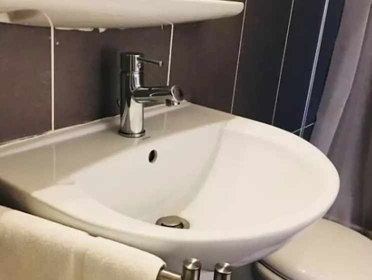 اتاق استاندارد یک نفره, Hôtel Moderne