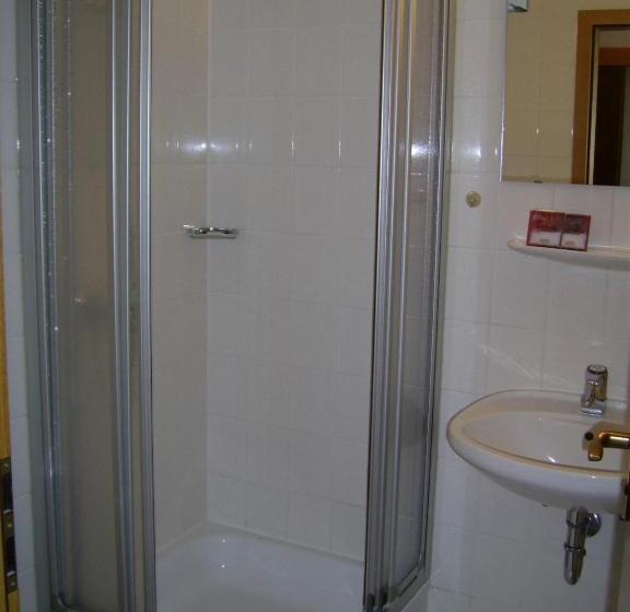 スタンダードルーム, Kirchner