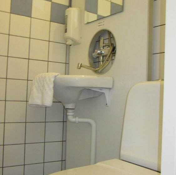 غرفة قياسية, L Svanen