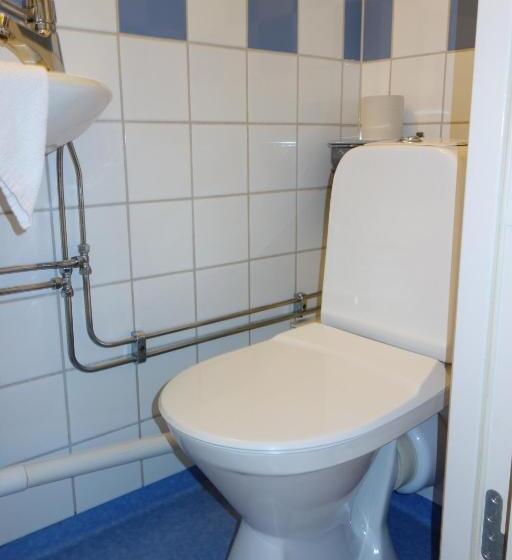 غرفة إقتصادية حمام مشترك, L Svanen