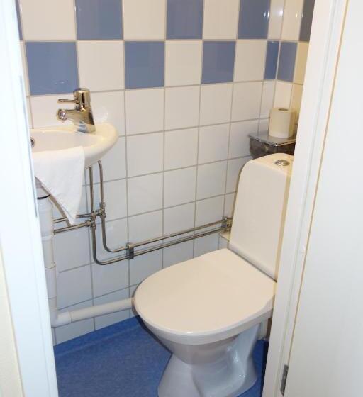 غرفة إقتصادية حمام مشترك, L Svanen