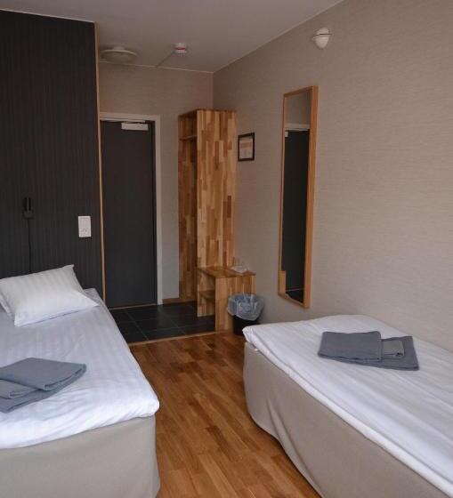 غرفة إقتصادية حمام مشترك, L Svanen