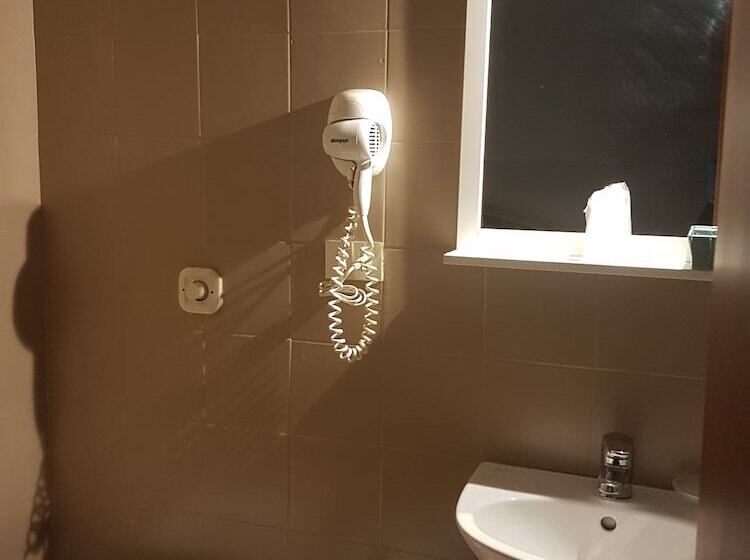 Chambre Standard Individuelle, La Terrazza