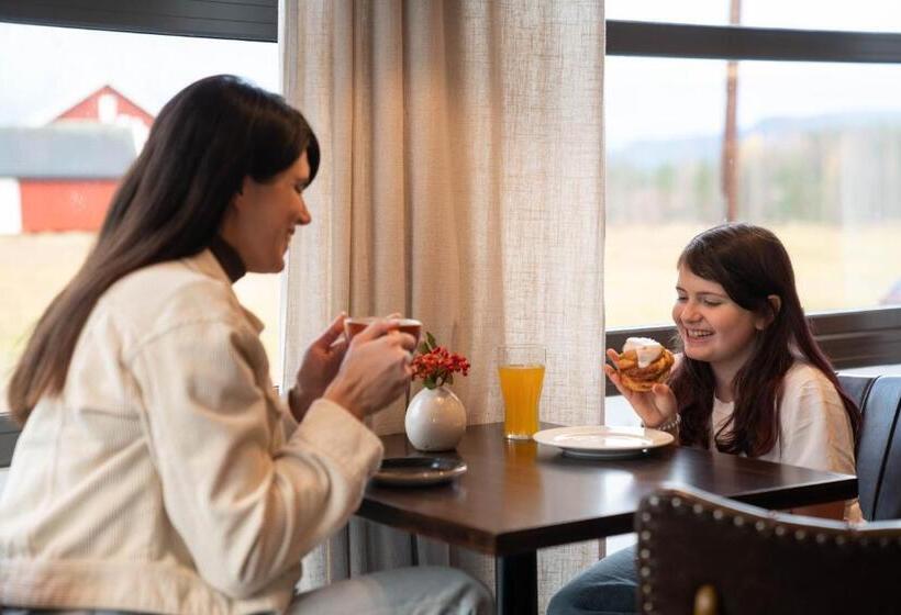 غرفة عائلية, Lampeland