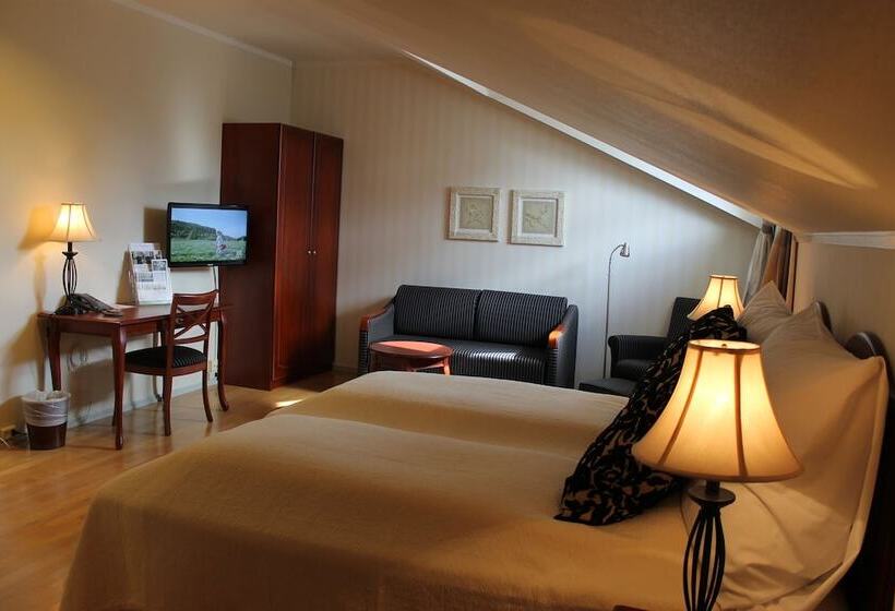 غرفة عائلية, Lampeland