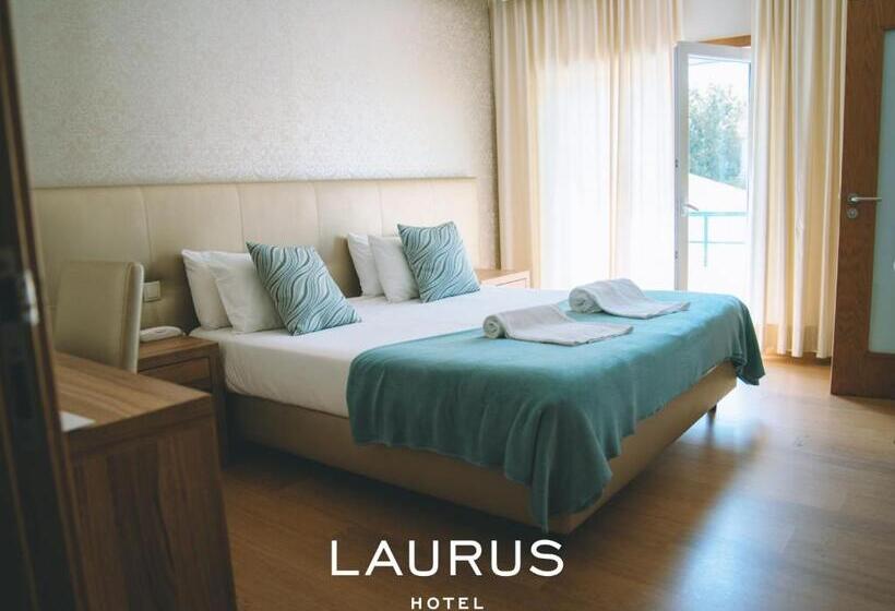 اتاق سوپریور, Laurus