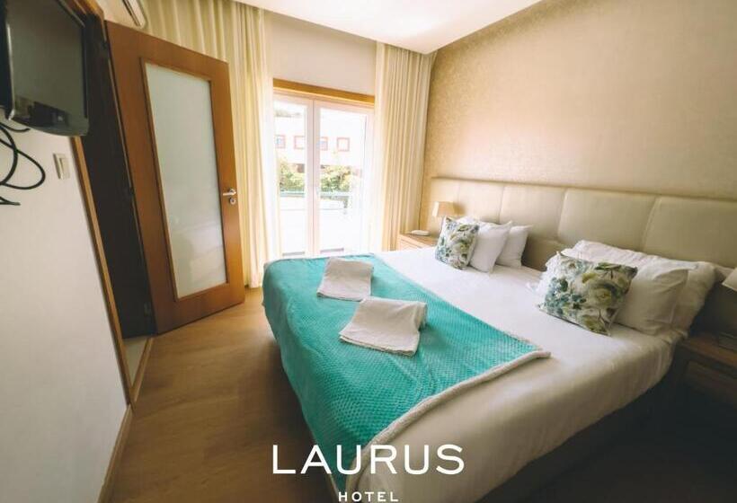 اتاق سوپریور, Laurus