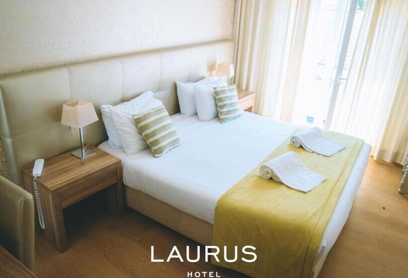 اتاق سوپریور, Laurus