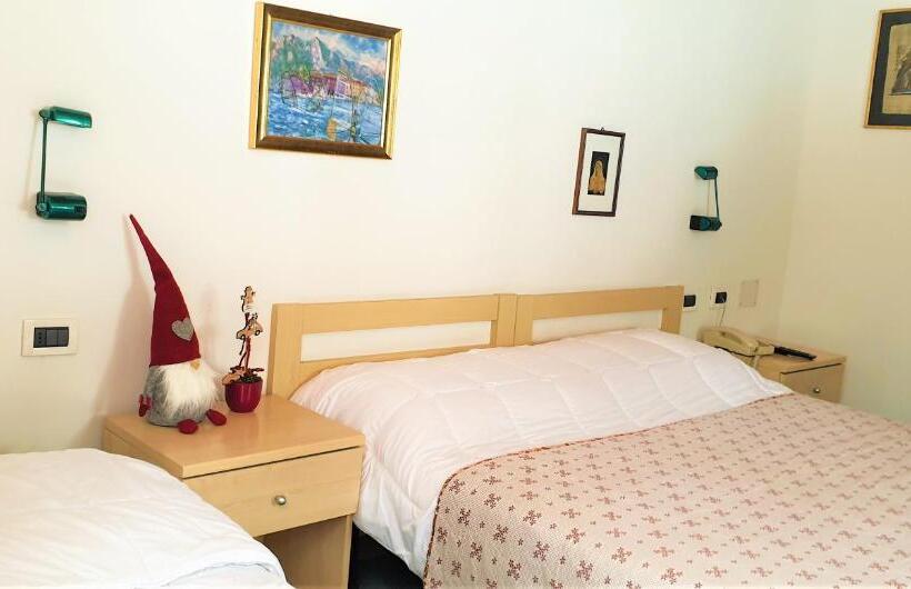 Номер Стандарт Трехместный, Martinella