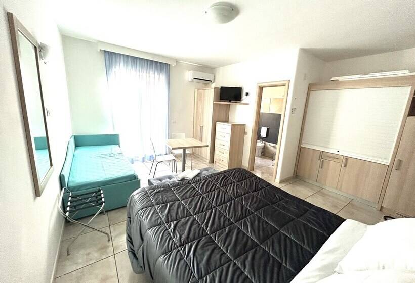 Номер Стандарт Трехместный, Resort Park Village