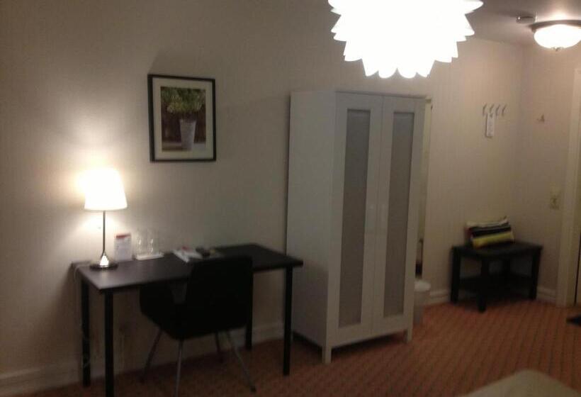 غرفة عائلية, Rasta Kalmar