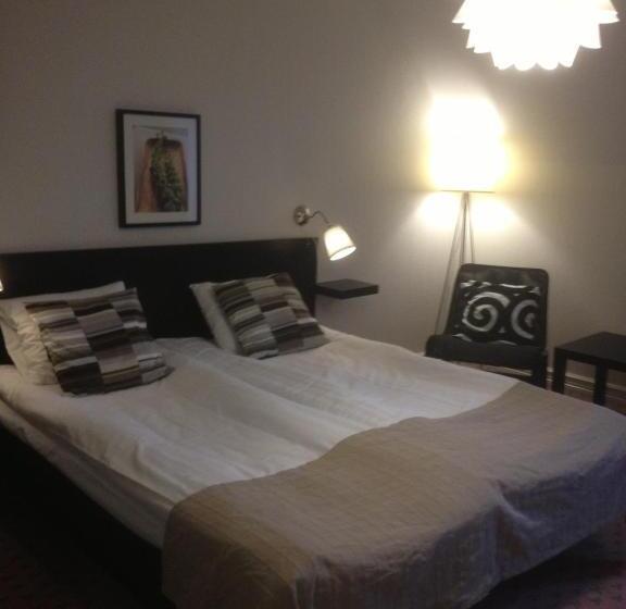 غرفة عائلية, Rasta Kalmar