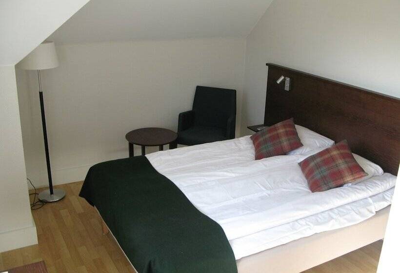 חדר סטנדרט לשלושה, Rasta Kalmar