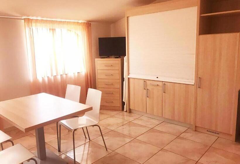 Апартаменты 2 Спальни, Resort Park Village