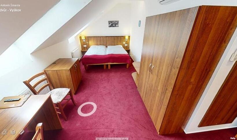 Номер Стандарт Трехместный, Selsky Dvur