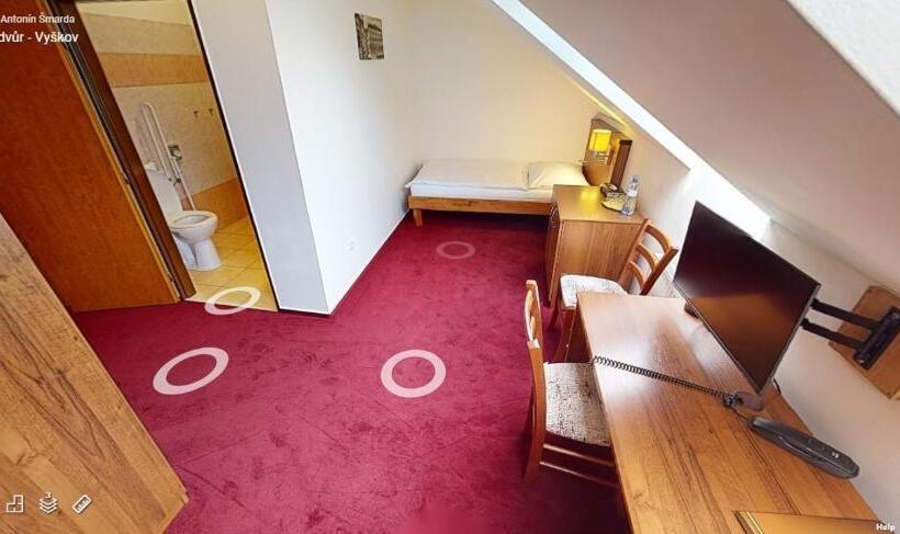 Номер Стандарт Трехместный, Selsky Dvur