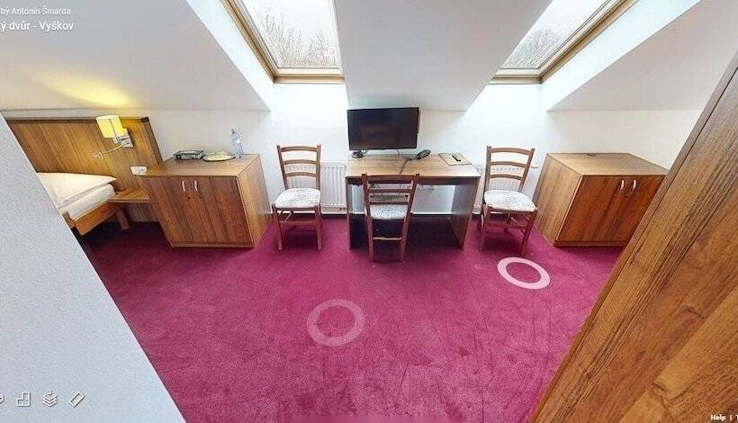 Номер Стандарт Трехместный, Selsky Dvur