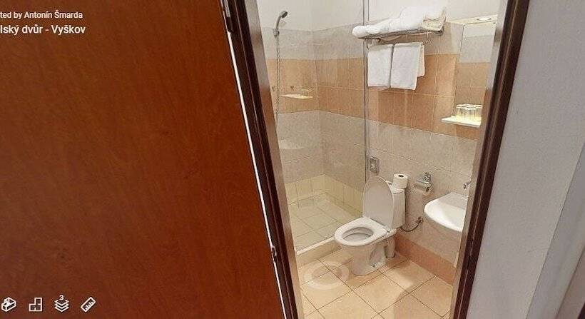 Номер Стандарт, Selsky Dvur