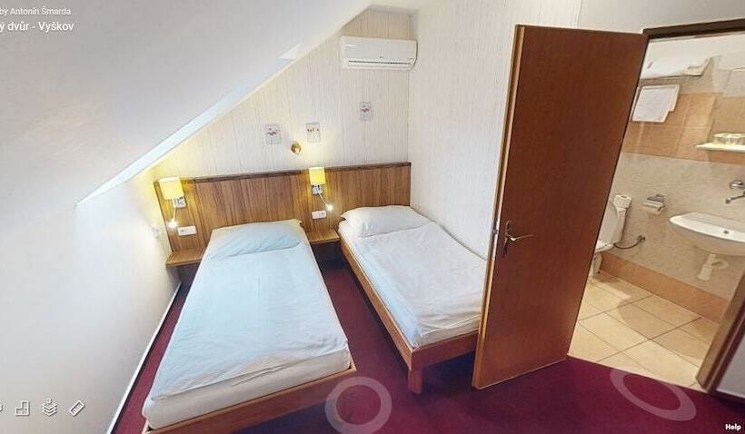 Номер Стандарт, Selsky Dvur