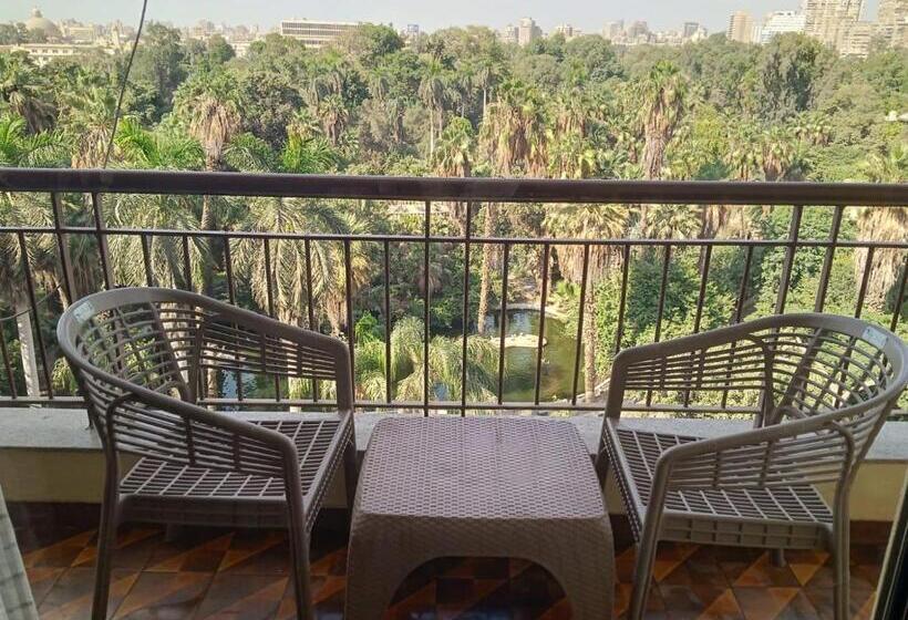 اتاق استاندارد با چشم‌انداز باغ, St.george