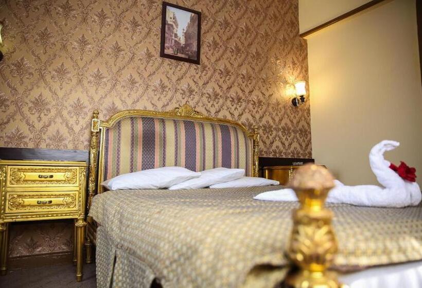 سوییت با چشم‌انداز باغ, St.george