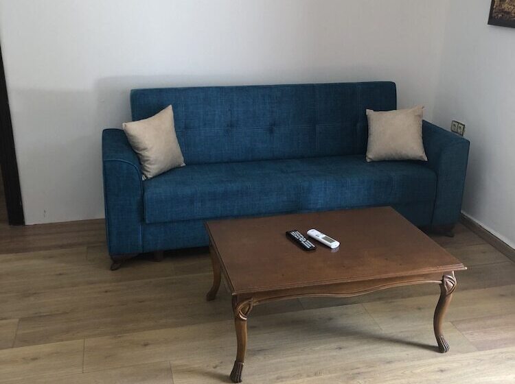 آپارتمان 1 خوابه, Urcu