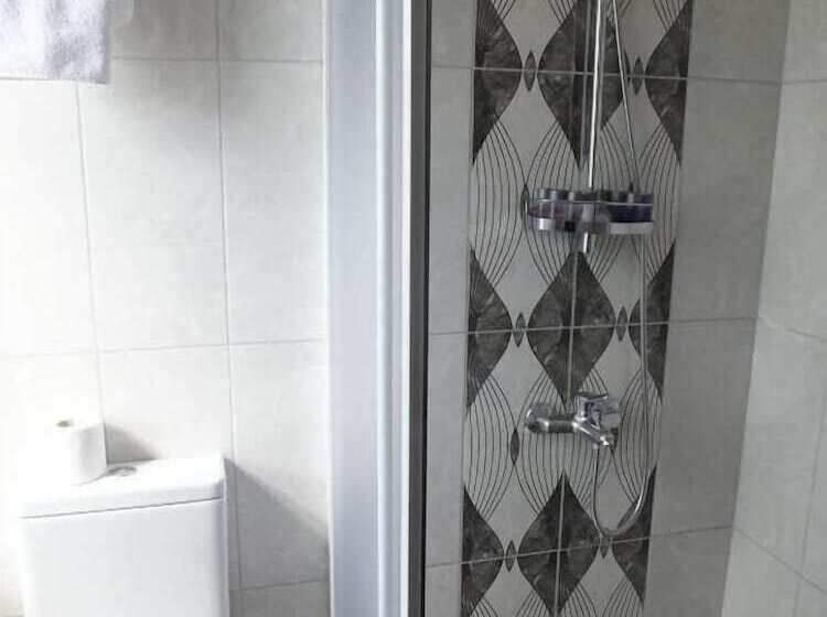 استودیوی لوکس, Urcu