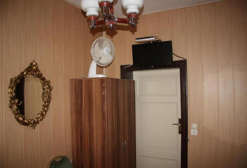 חדר סטנדרט יחיד, Zum Goldenen Stern