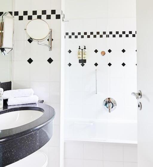 اتاق راحتی, Landhaus An De Dün