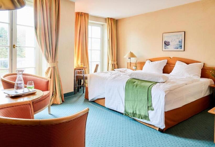 اتاق راحتی, Landhaus An De Dün