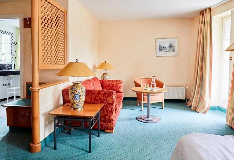 اتاق لوکس, Landhaus An De Dün