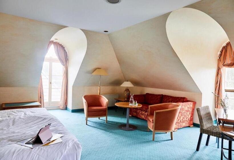 سوییت جونیور, Landhaus An De Dün