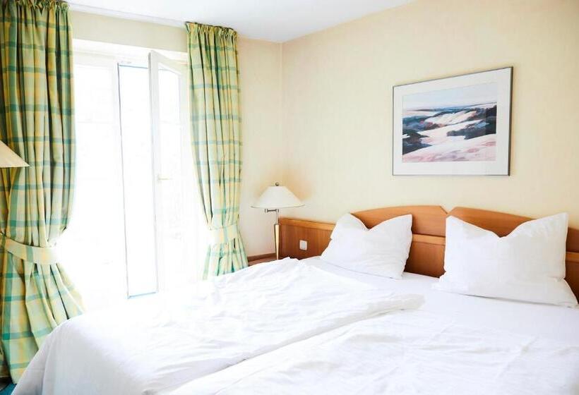 سوییت جونیور, Landhaus An De Dün