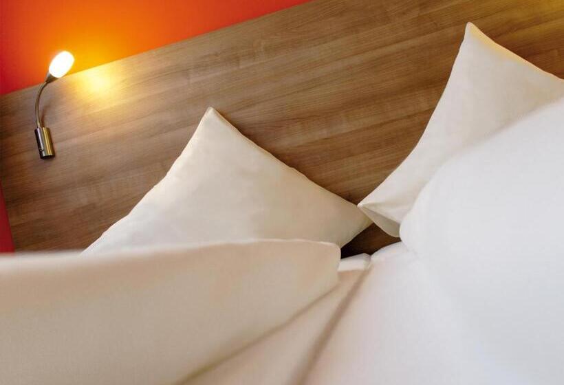 חדר סטנדרט לשלושה, Orange Hotel Und Apartments