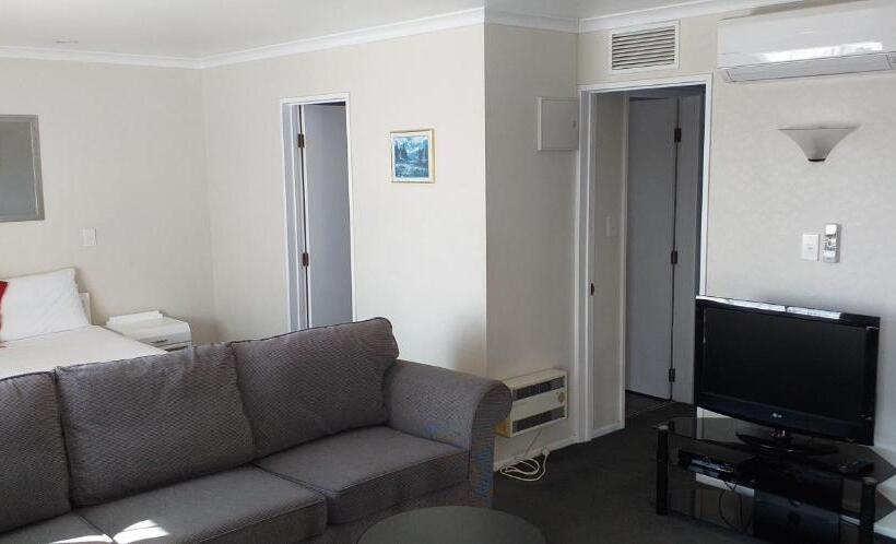 침실 1개 아파트, Shadzz Motel