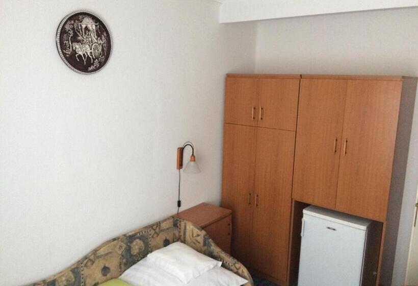 Номер Стандарт Индивидуальный, Villa Valeria