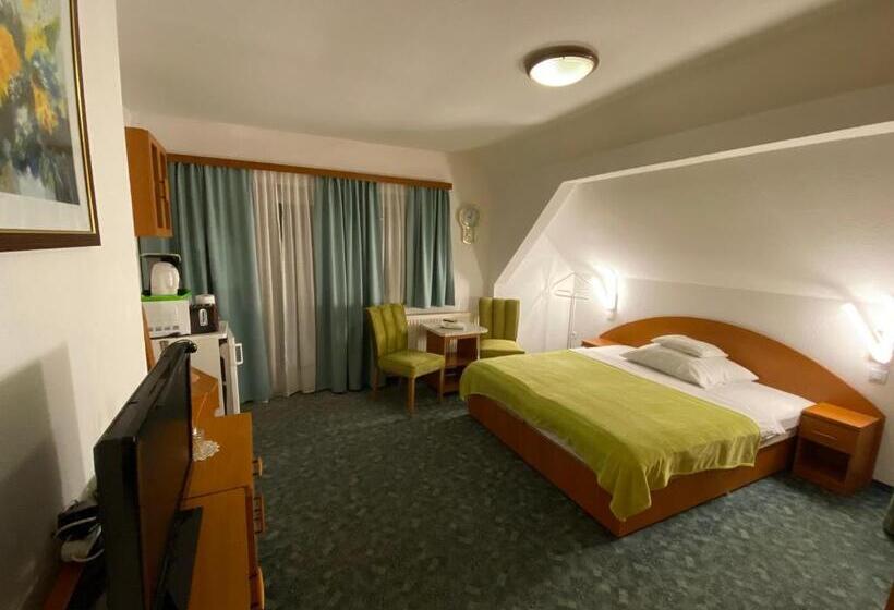 Номер Deluxe с Балконом, Villa Valeria