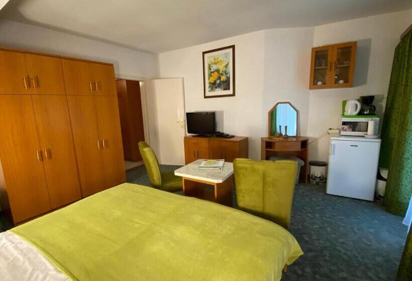 Номер Deluxe с Балконом, Villa Valeria