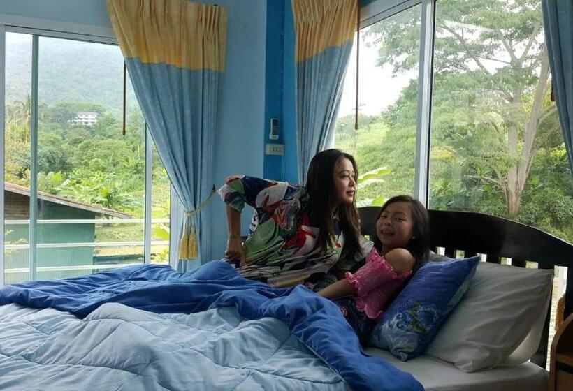 스탠다드 룸 강 전망, Dr. House